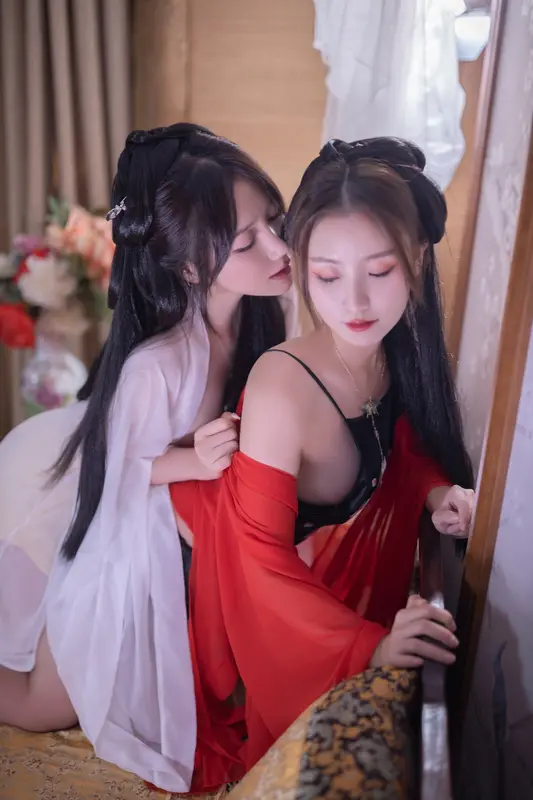 鱼子酱Fish（私拍）- NO.080 《双女古装剧情》 - 鱼子酱